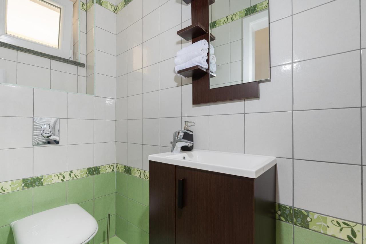 Villa Vires 라빈 외부 사진